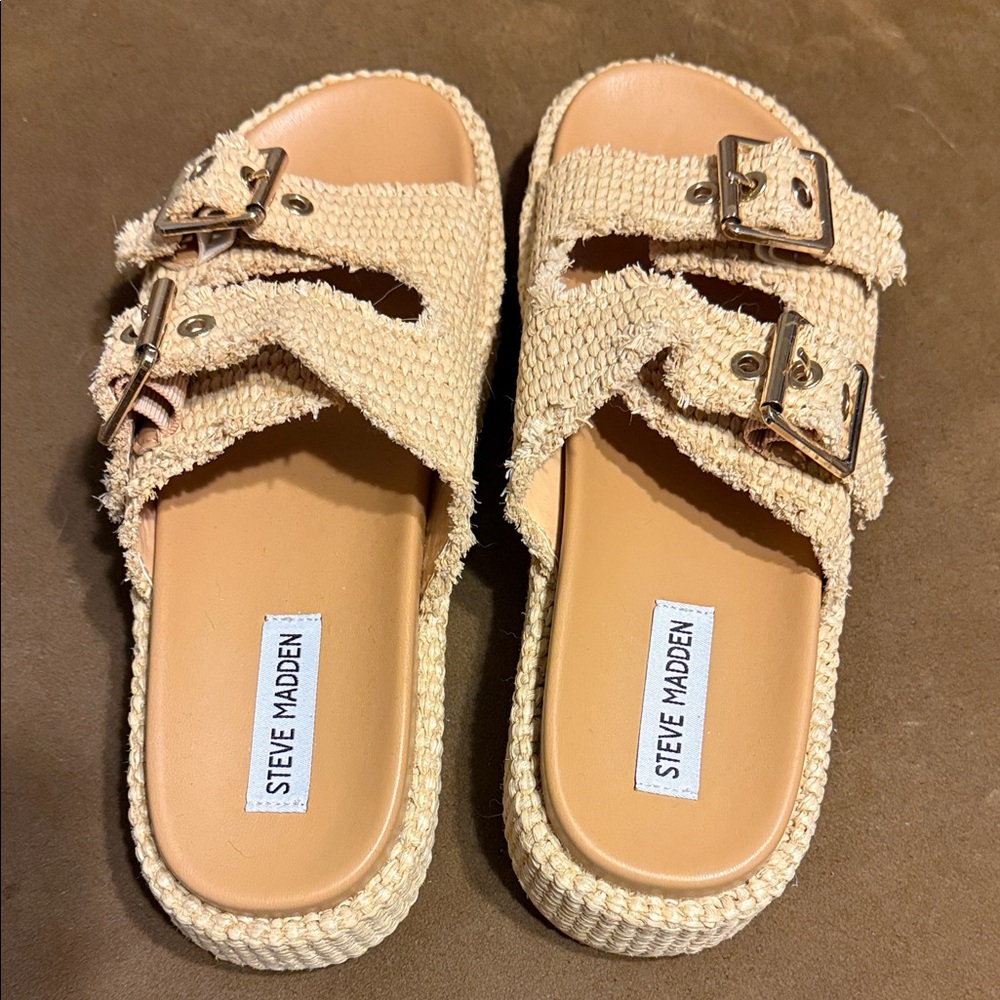 Steve Madden Women's Cream Buckle Sandals